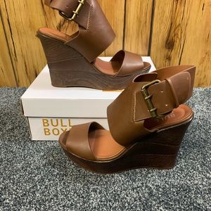 Chocolate Brown Wedges